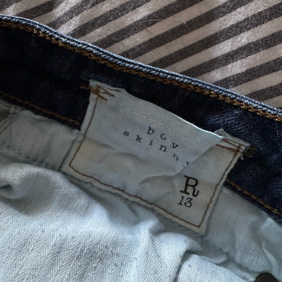 R 13 straight leg skinny and stretchy “ Boy Skinny “ - Picture 5 of 6